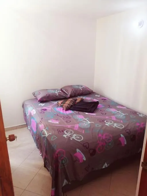 דירות Agradable Apartamento En El Centro De מדיין